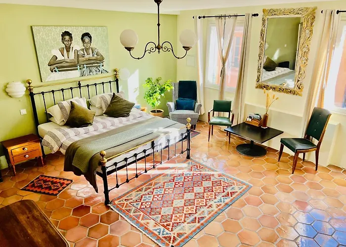 La Chambre Spa La Maison Searle A Tourtour
